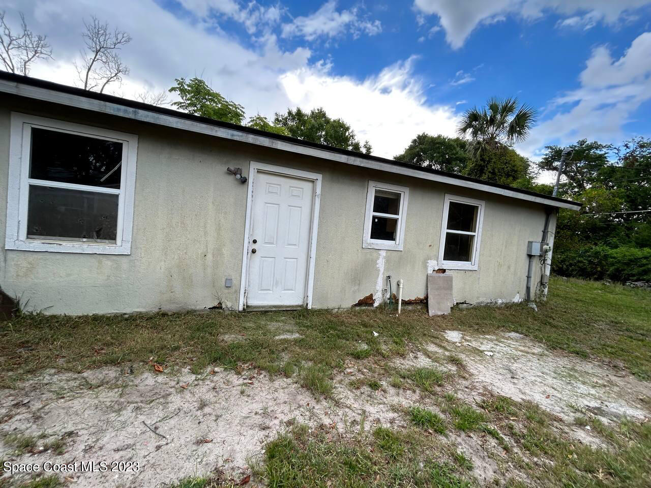 1903 S Summerlin Avenue