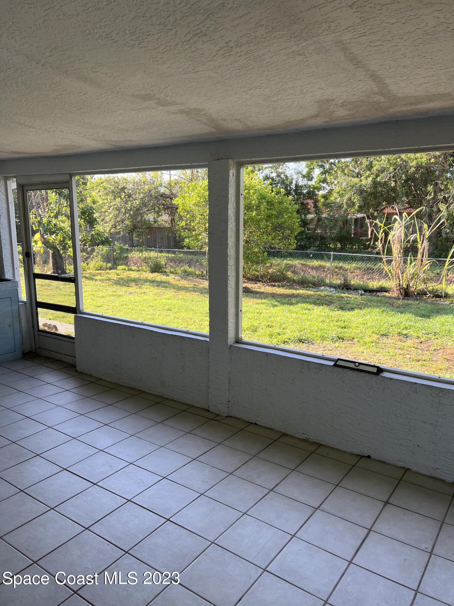 444 Vin Rose Circle SE