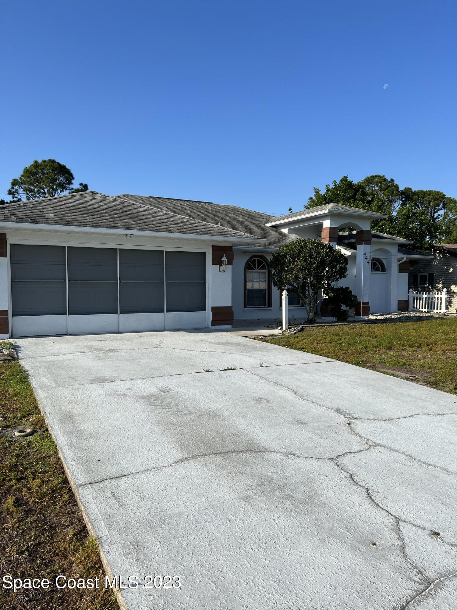 444 Vin Rose Circle SE