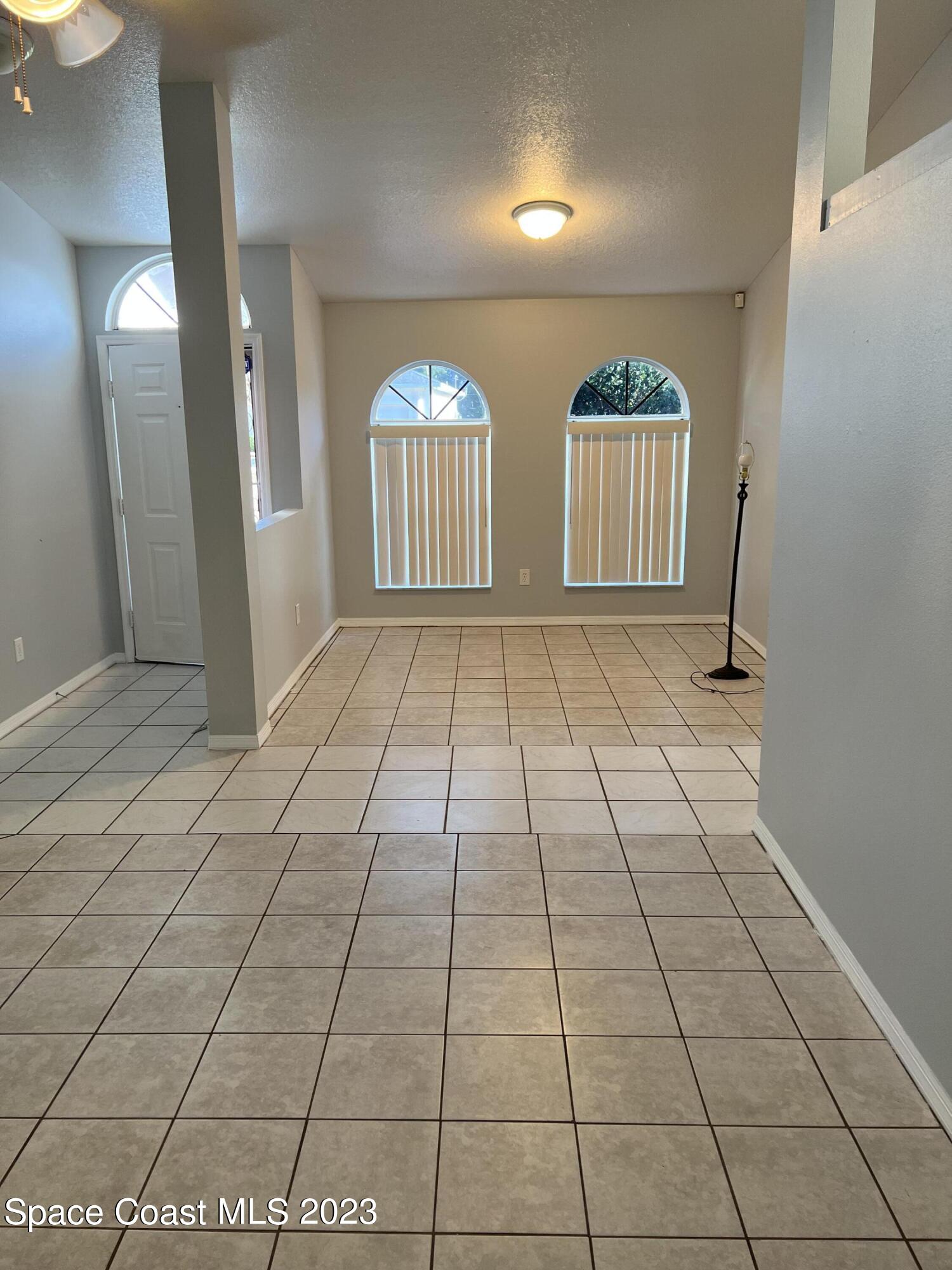 444 Vin Rose Circle SE