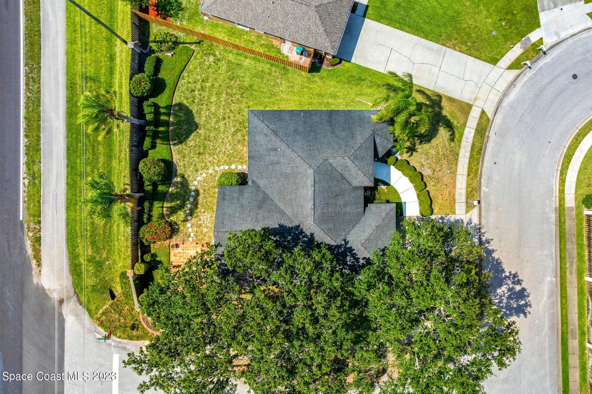 1928 Glen Meadows Circle