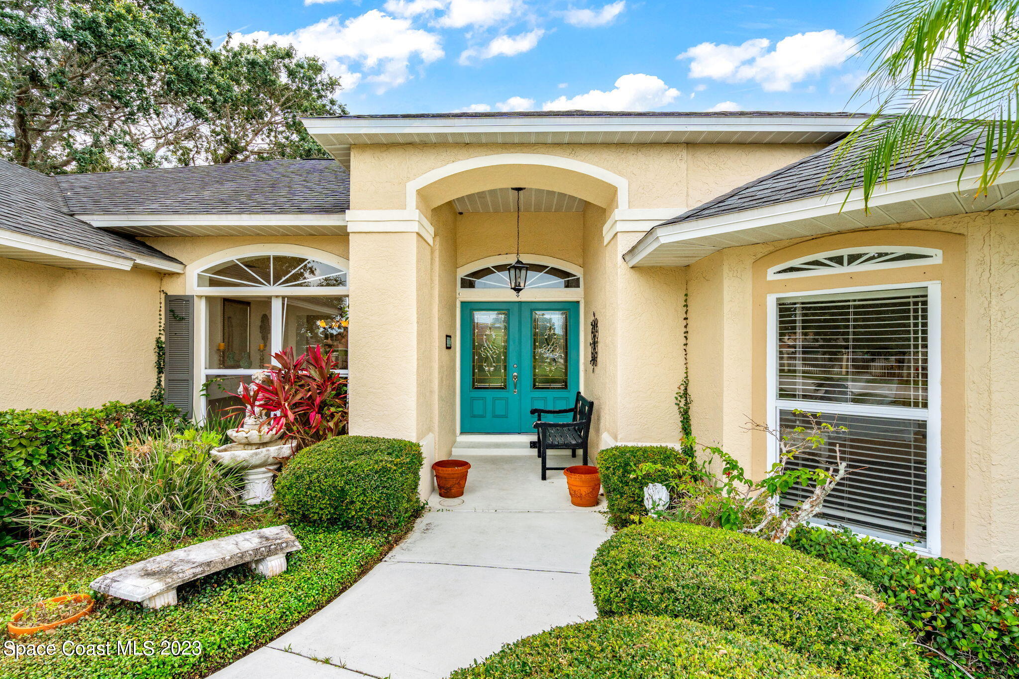 1928 Glen Meadows Circle