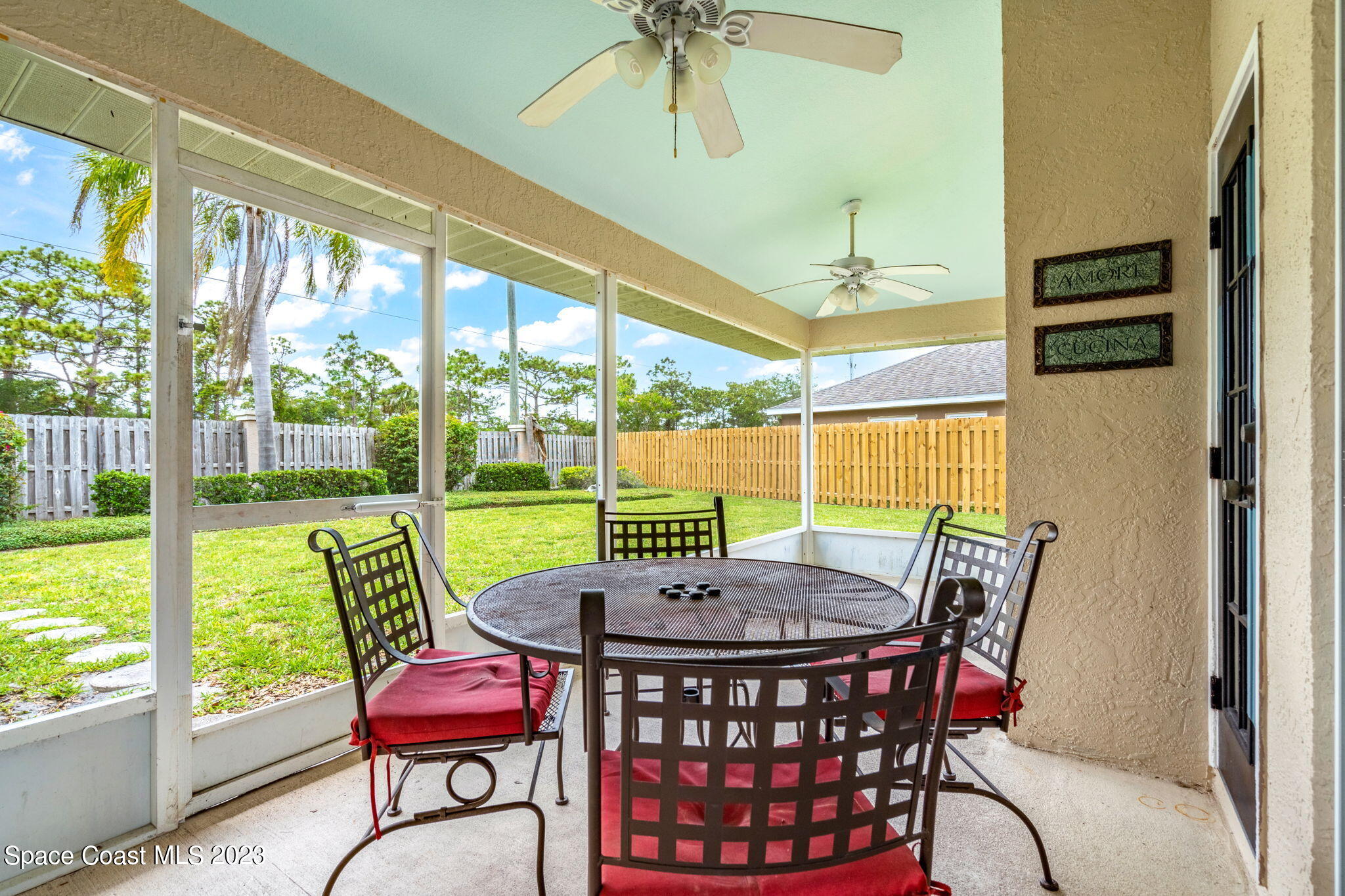 1928 Glen Meadows Circle