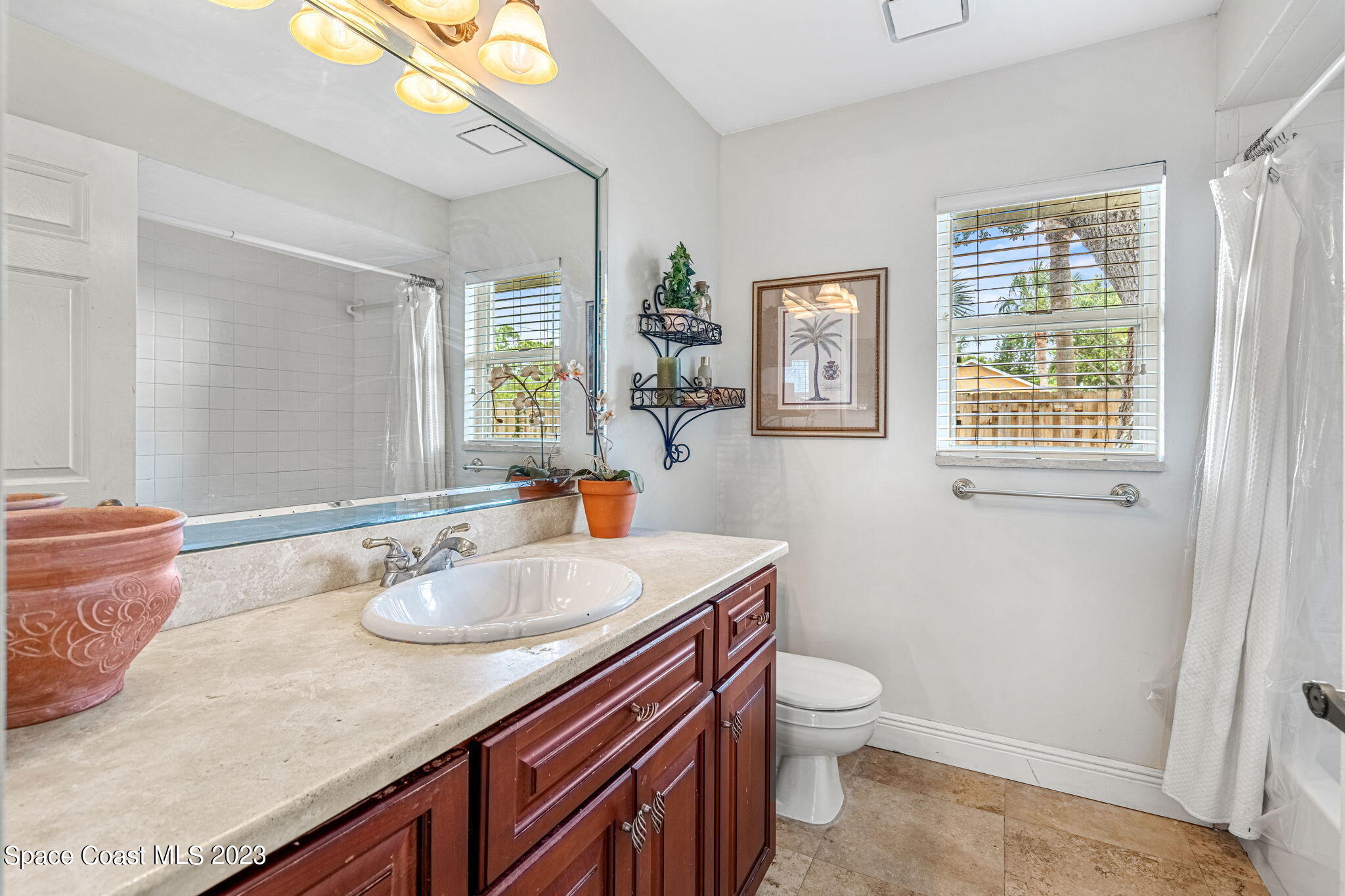 1928 Glen Meadows Circle