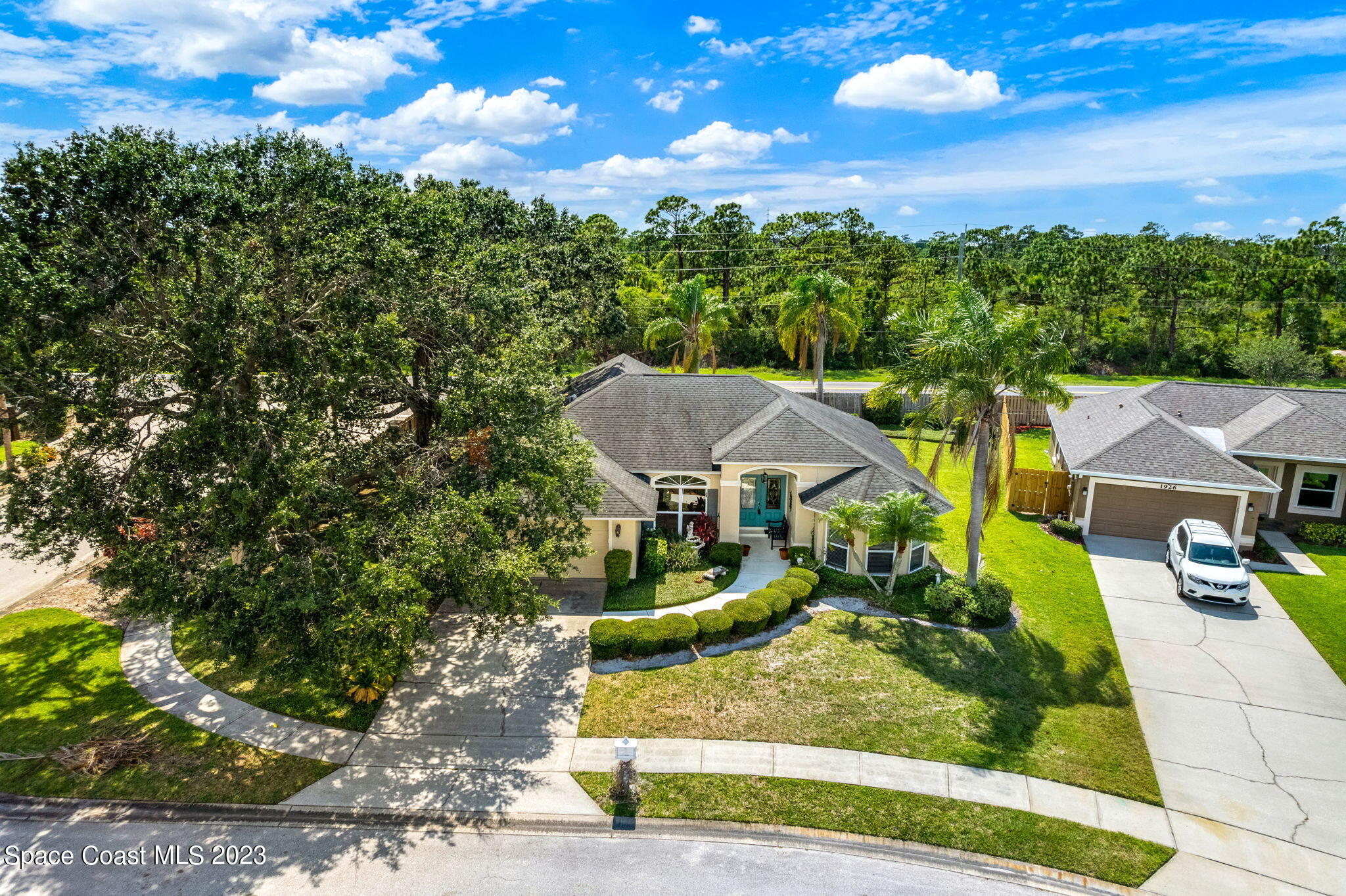 1928 Glen Meadows Circle