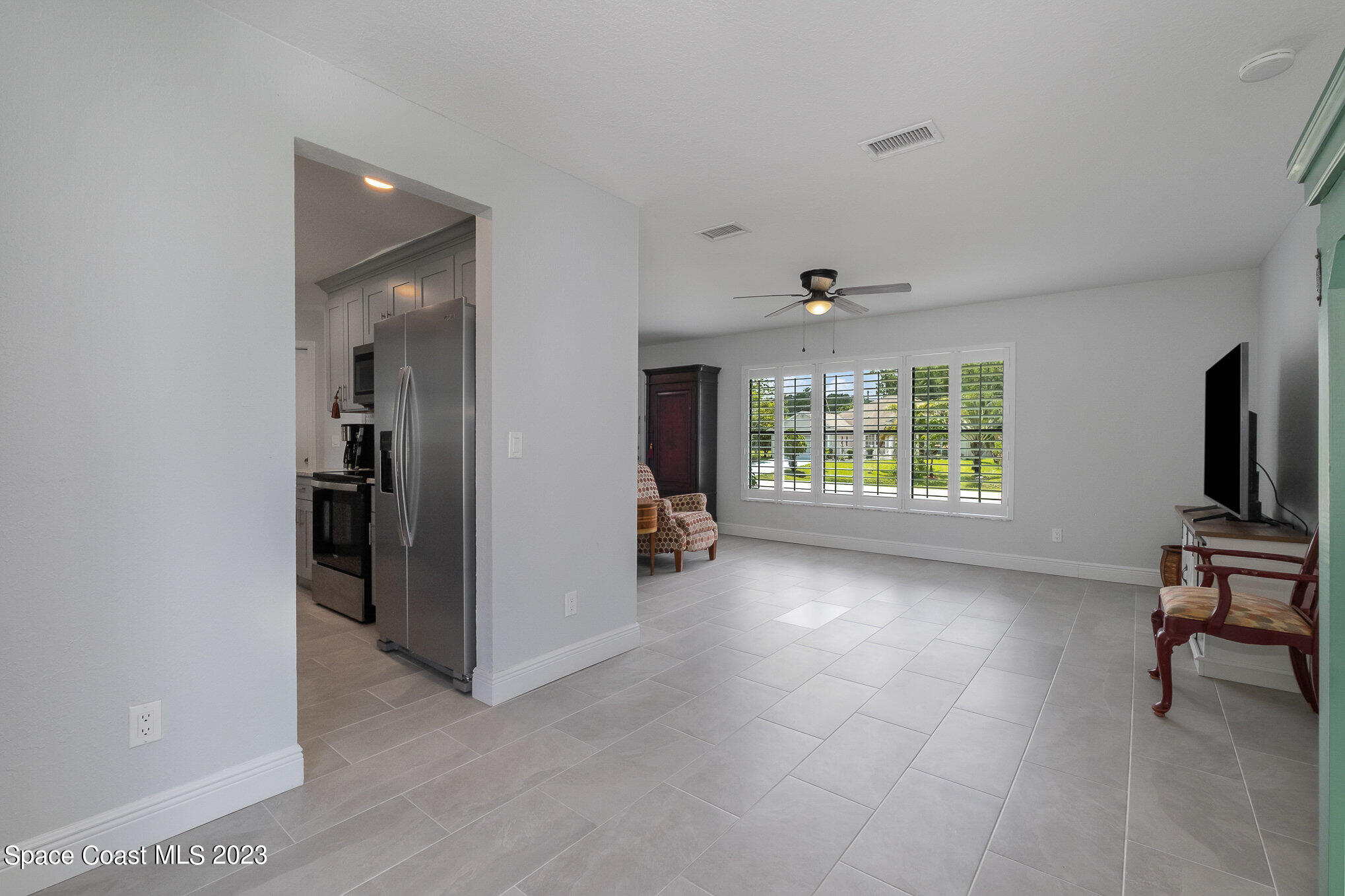 1235 Eldron Boulevard SE