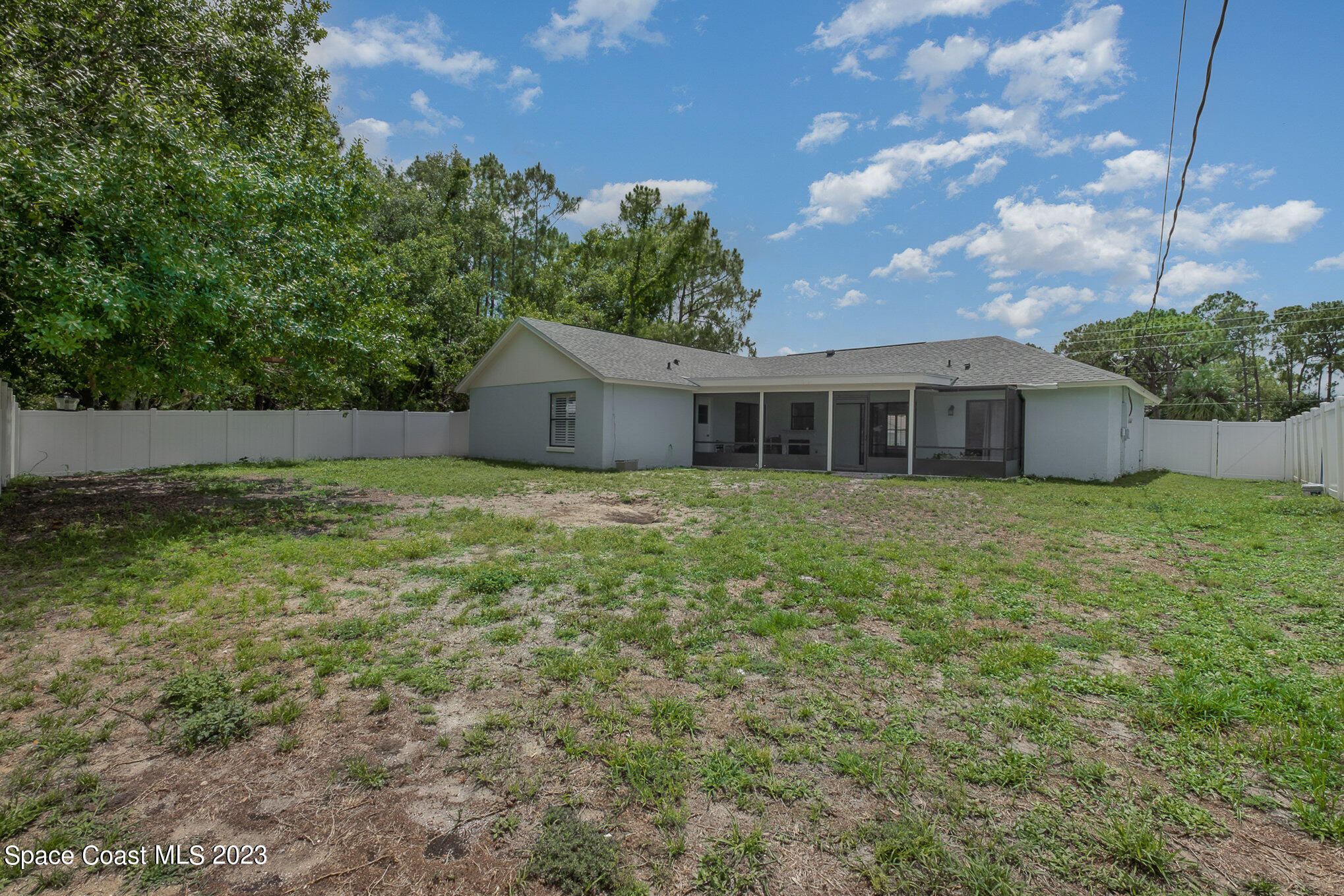 1235 Eldron Boulevard SE