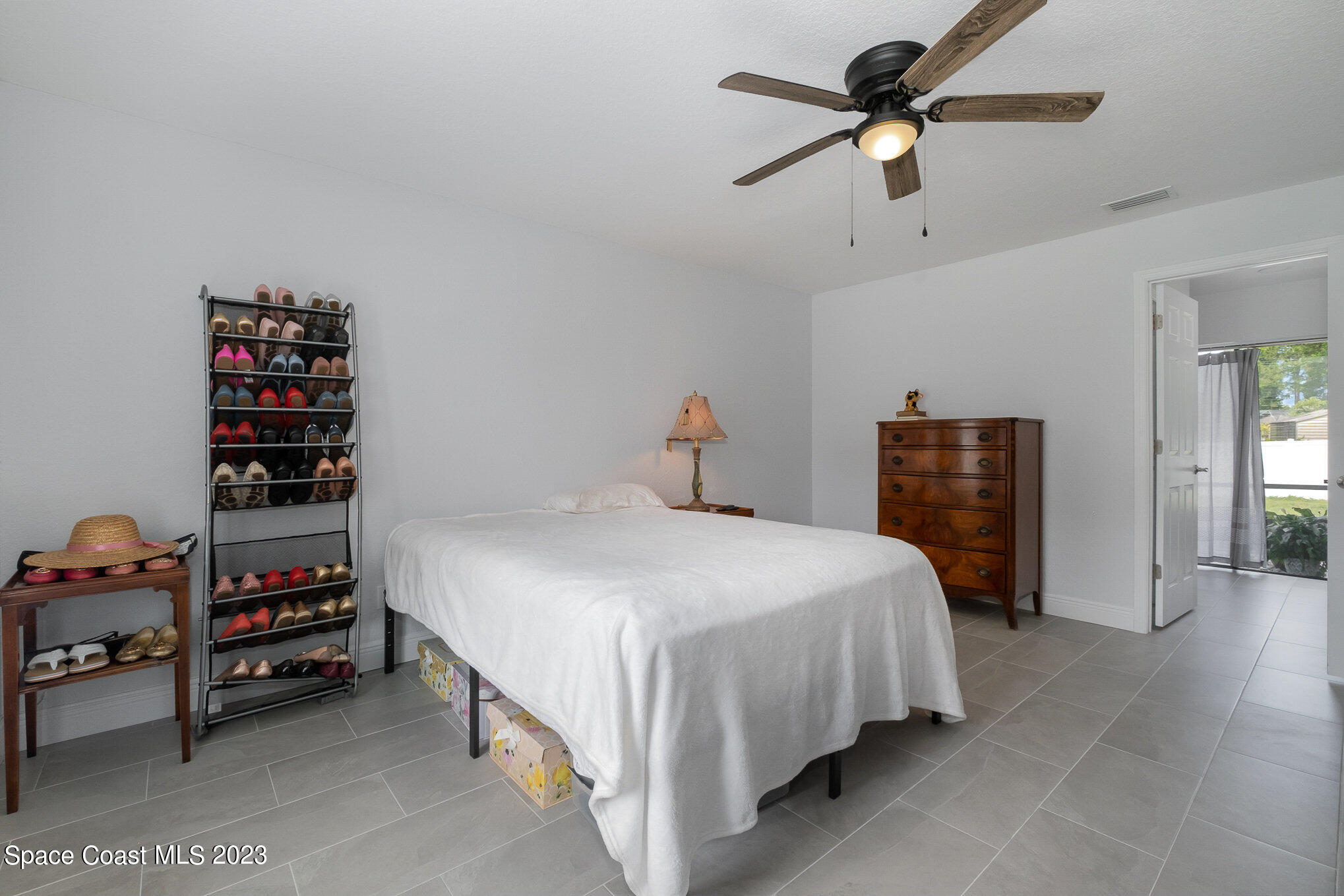 1235 Eldron Boulevard SE