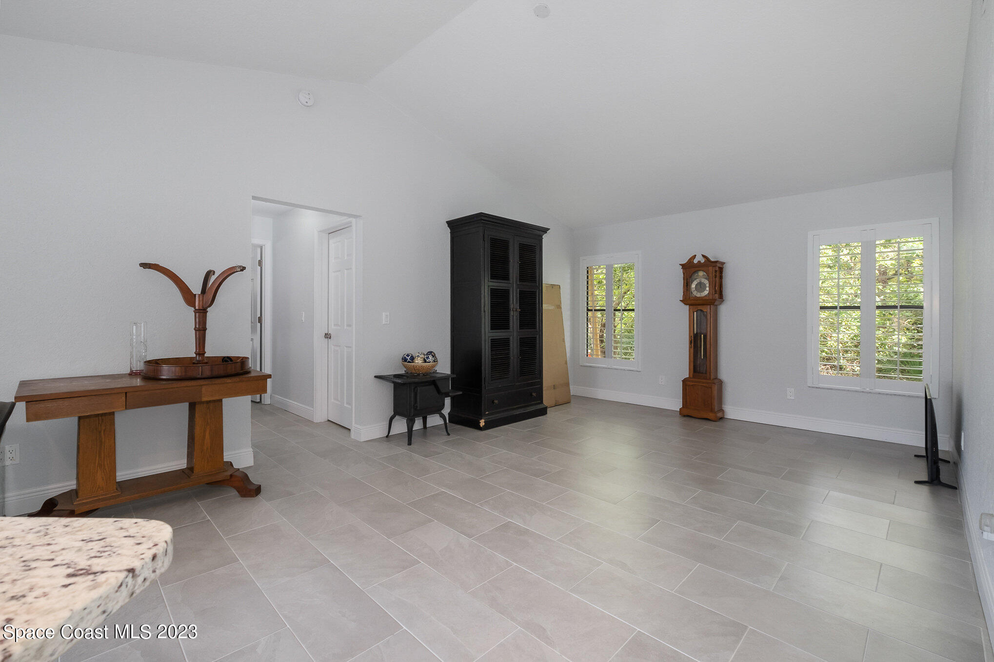 1235 Eldron Boulevard SE