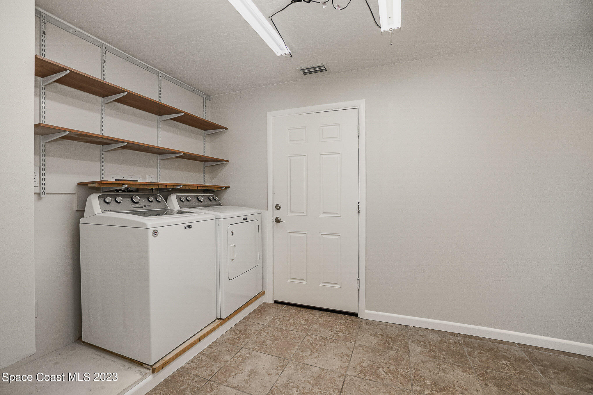 885 Norden Street NW