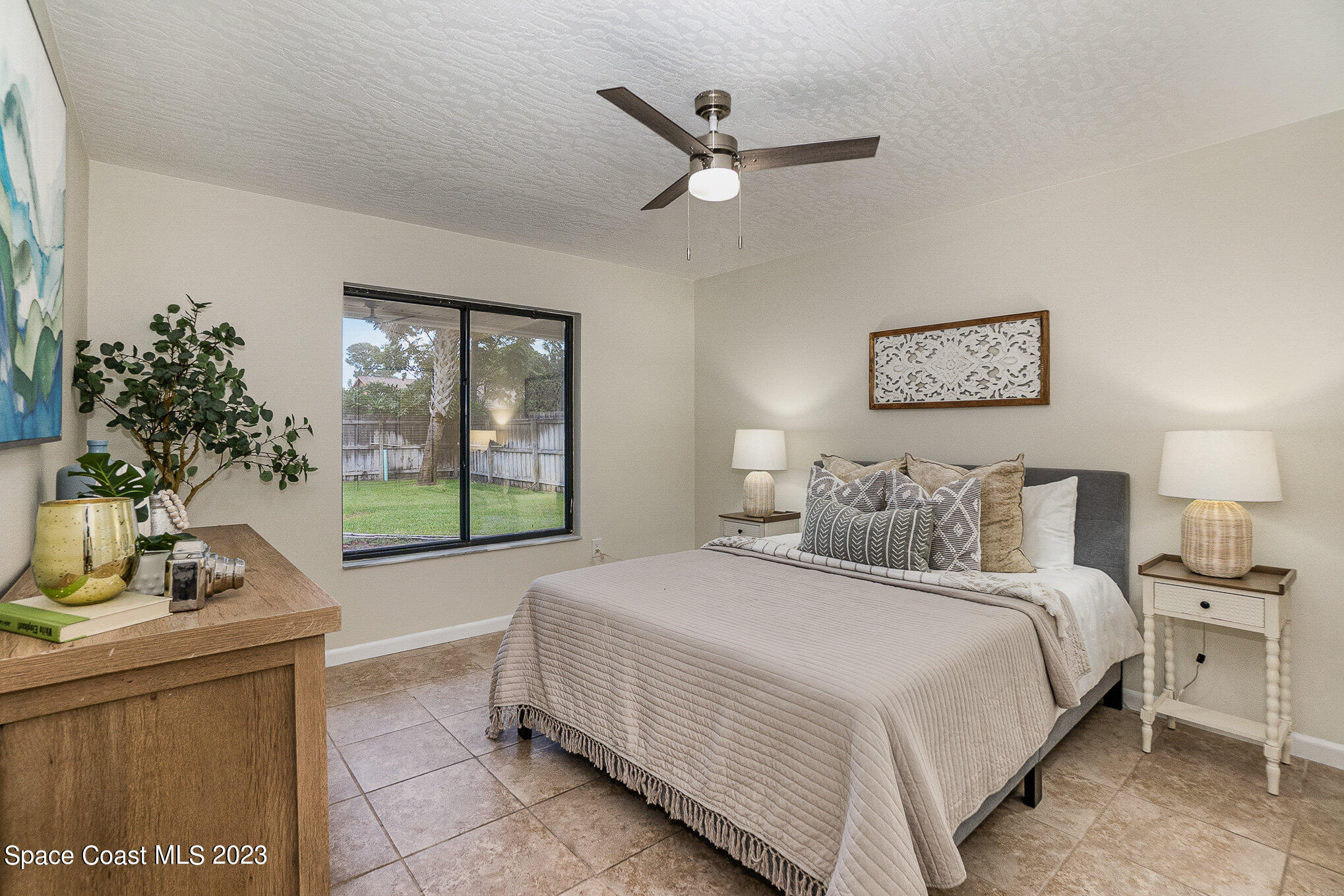 885 Norden Street NW