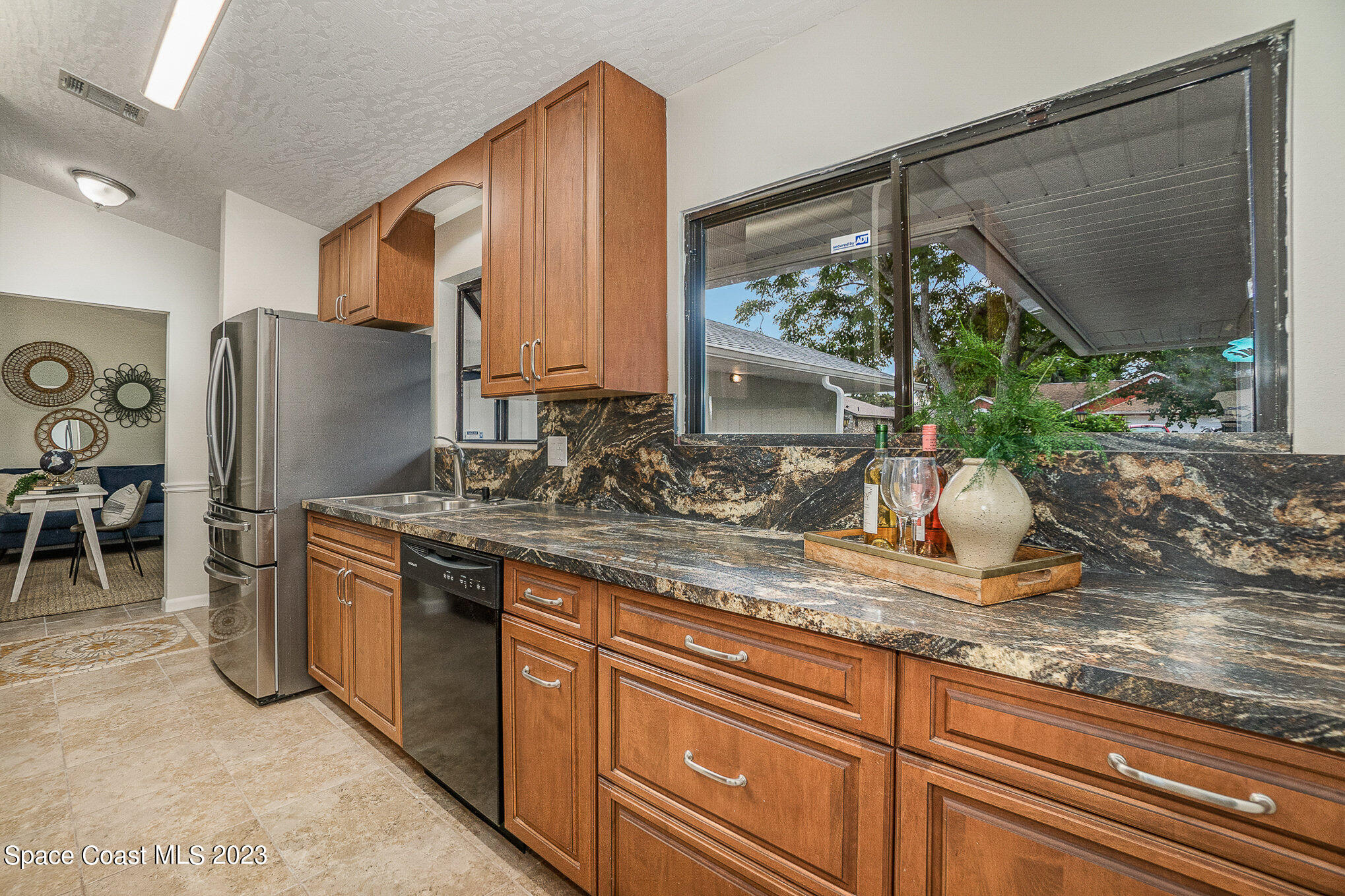 885 Norden Street NW