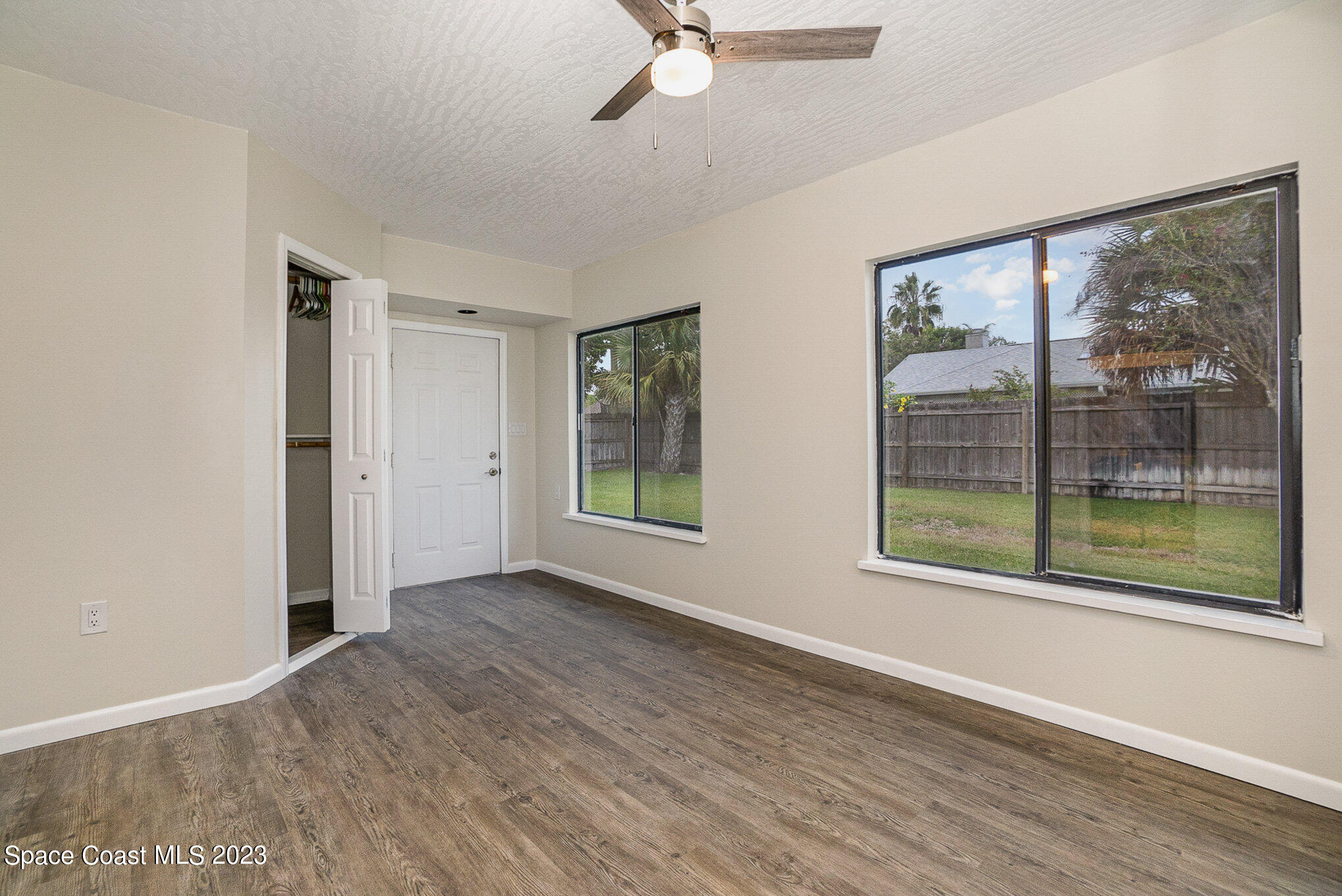 885 Norden Street NW