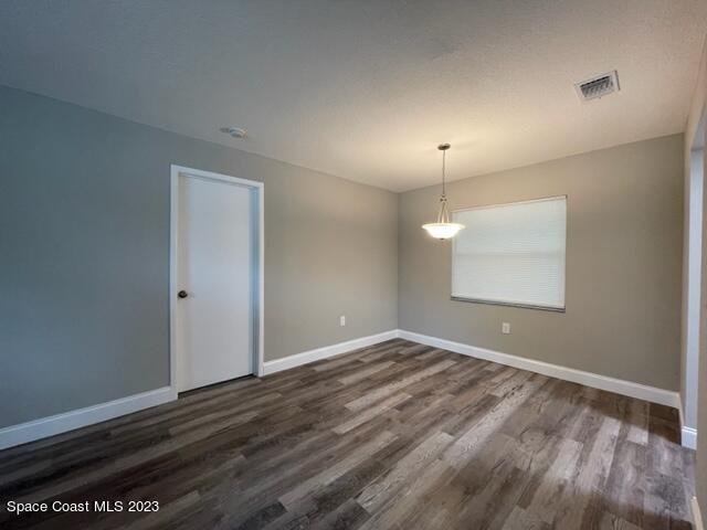 1141 Woodsmere Parkway