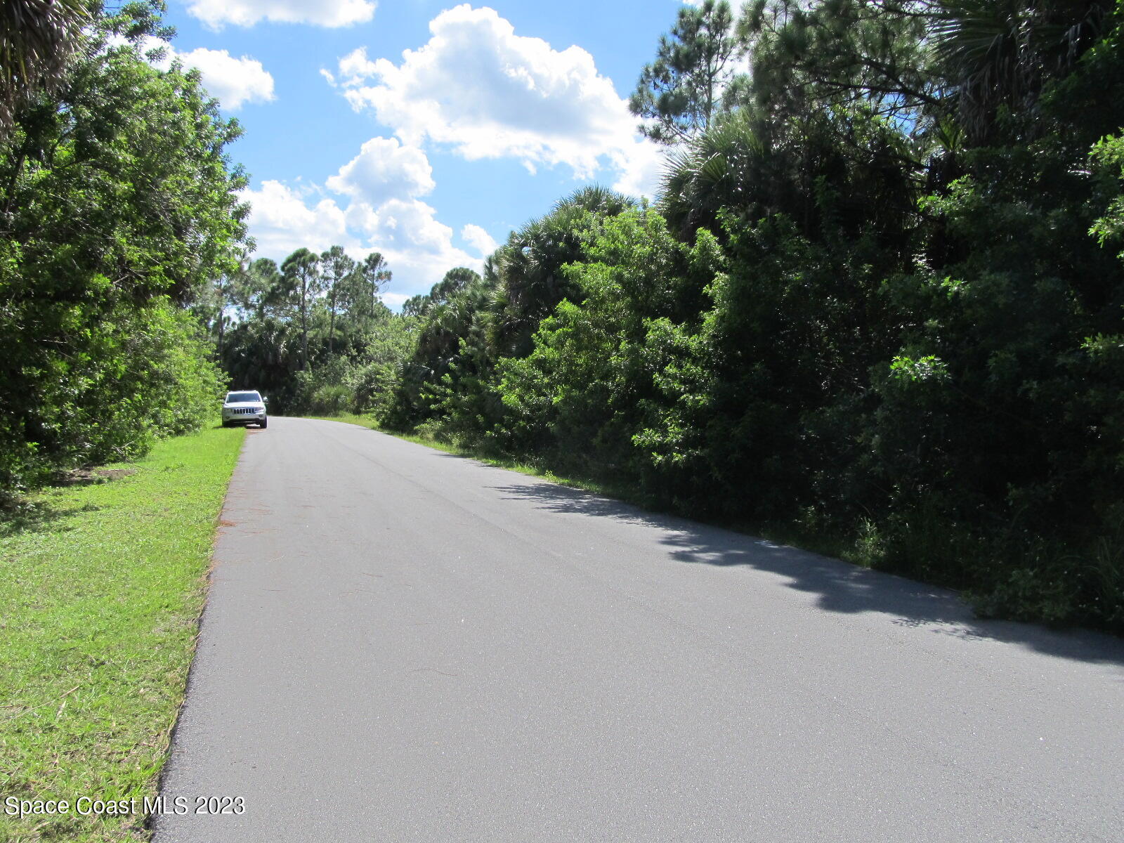 387 Cherry Tree Circle NW