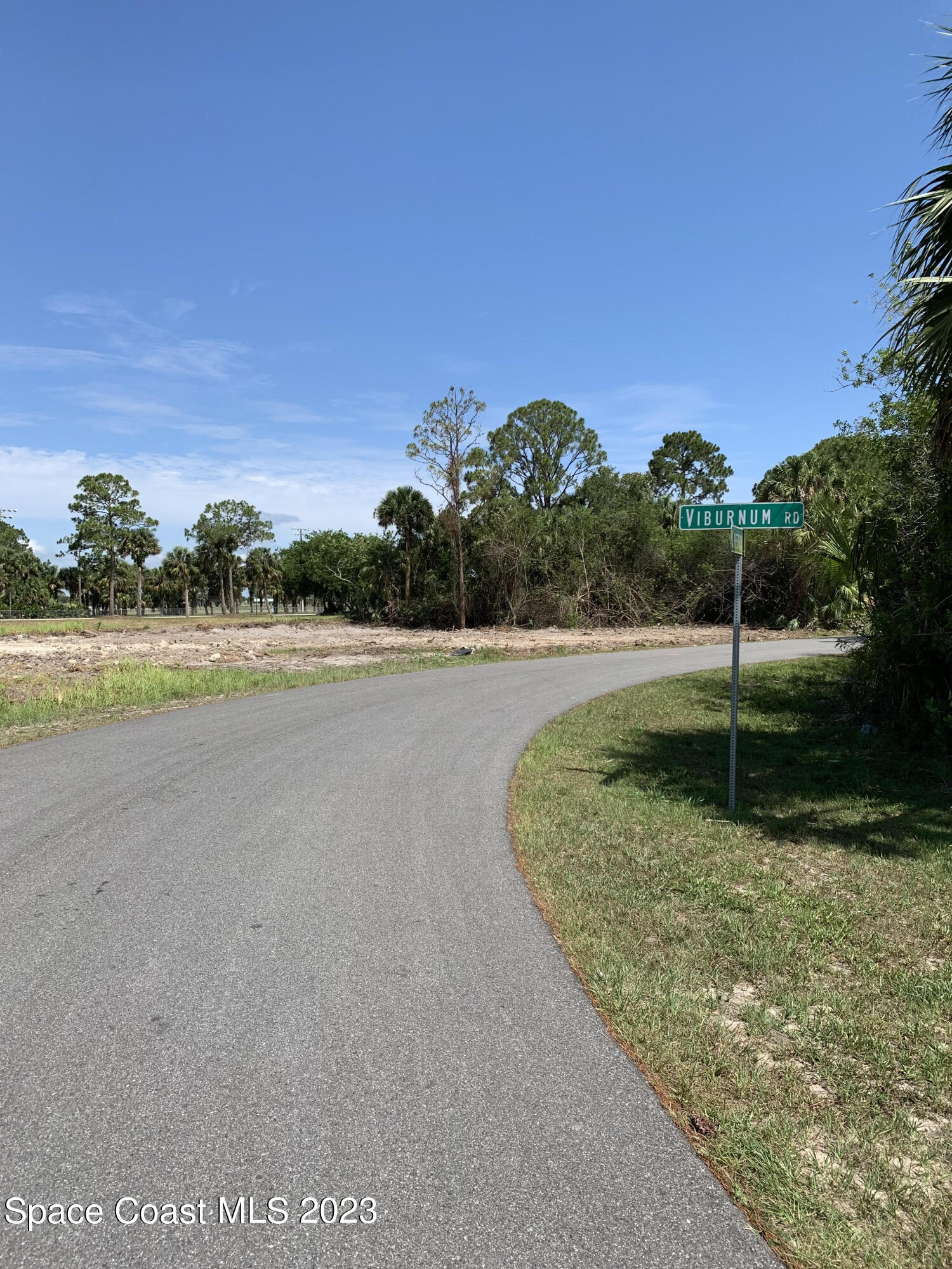 387 Cherry Tree Circle NW