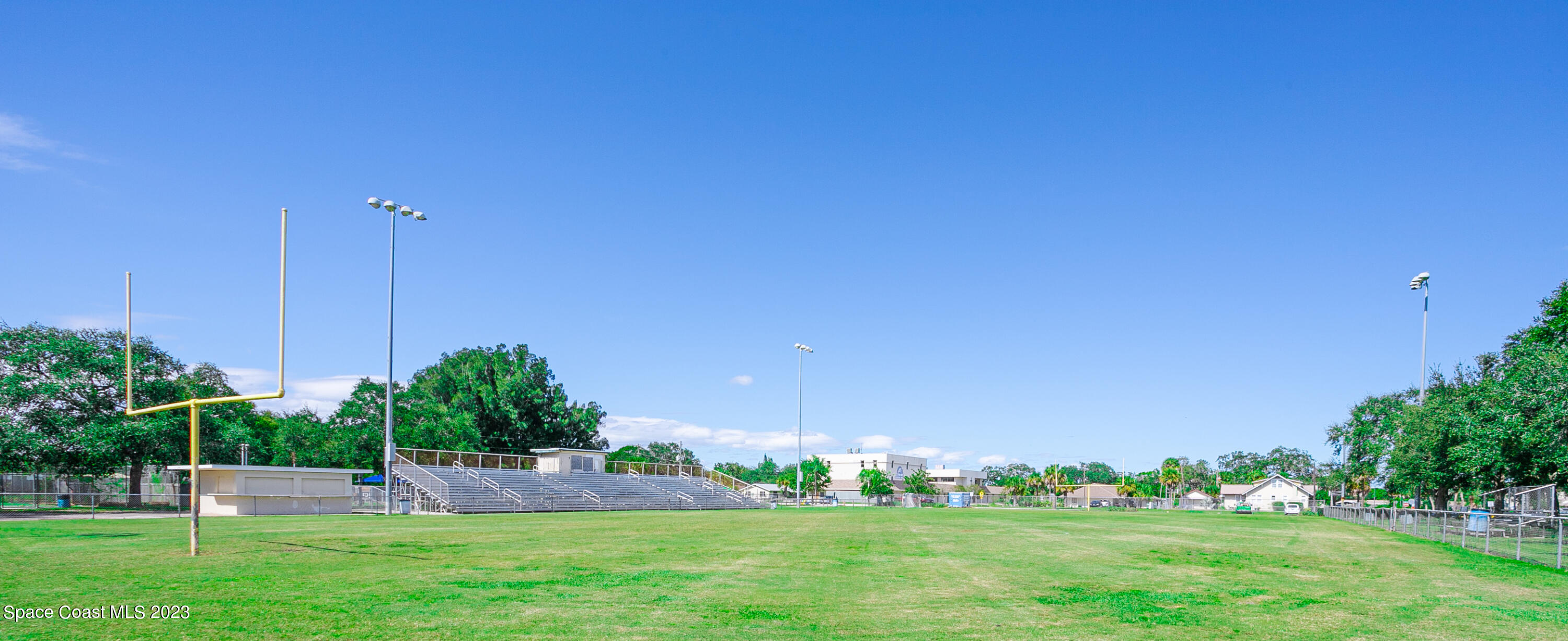 1475 Beechfern Drive, 7