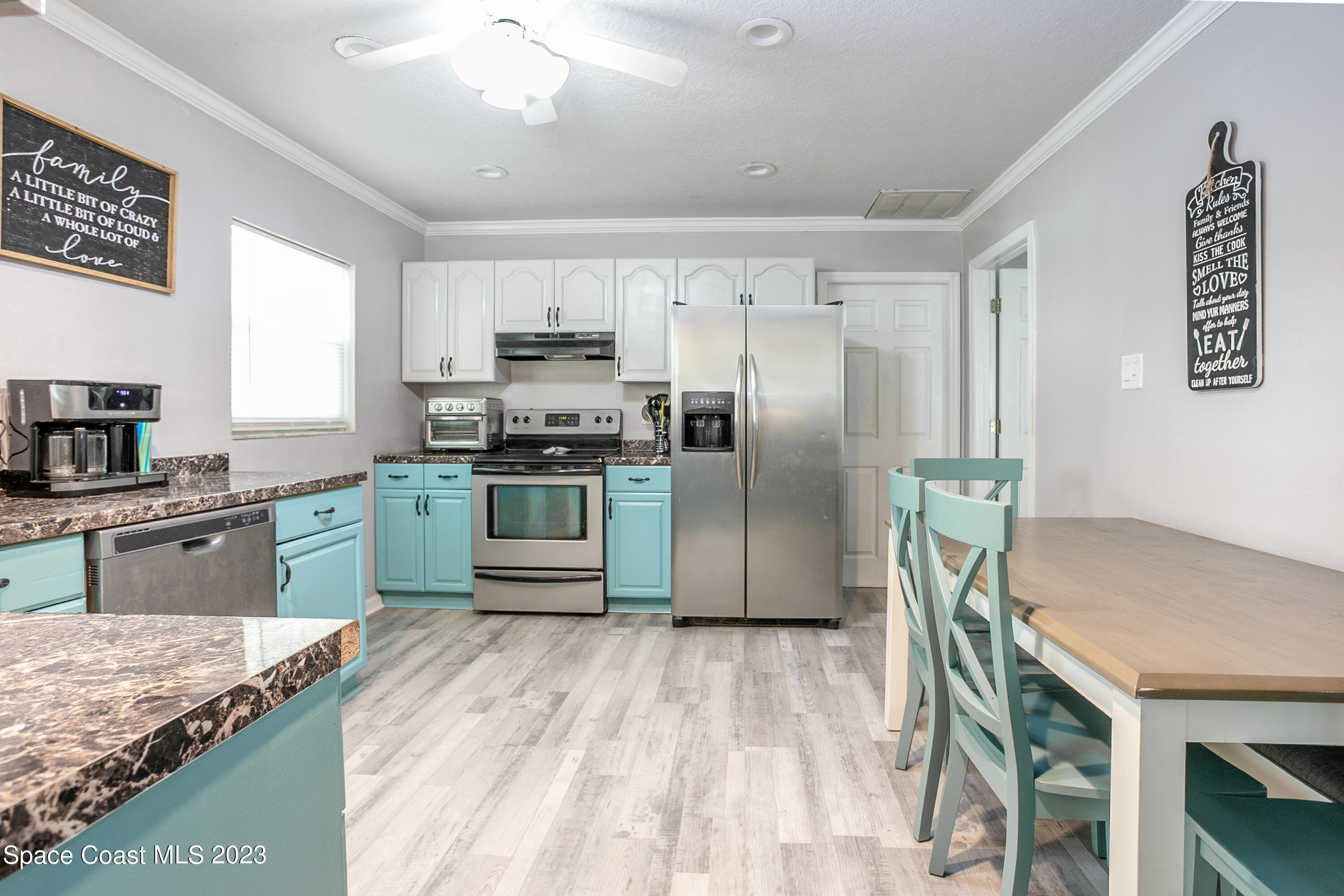 1475 Beechfern Drive, 7