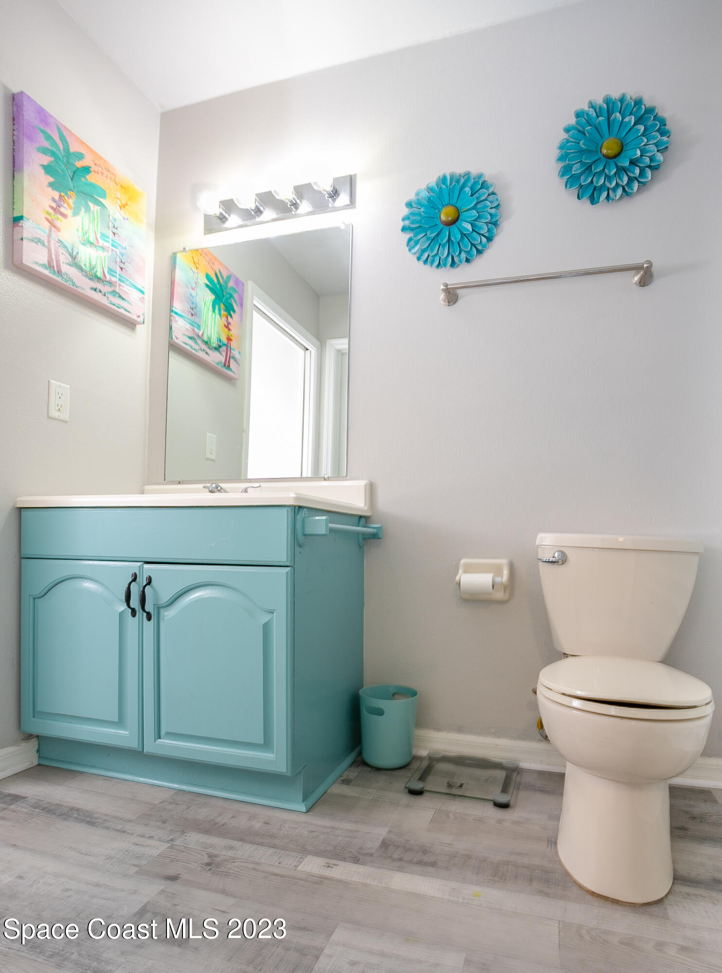 1475 Beechfern Drive, 7