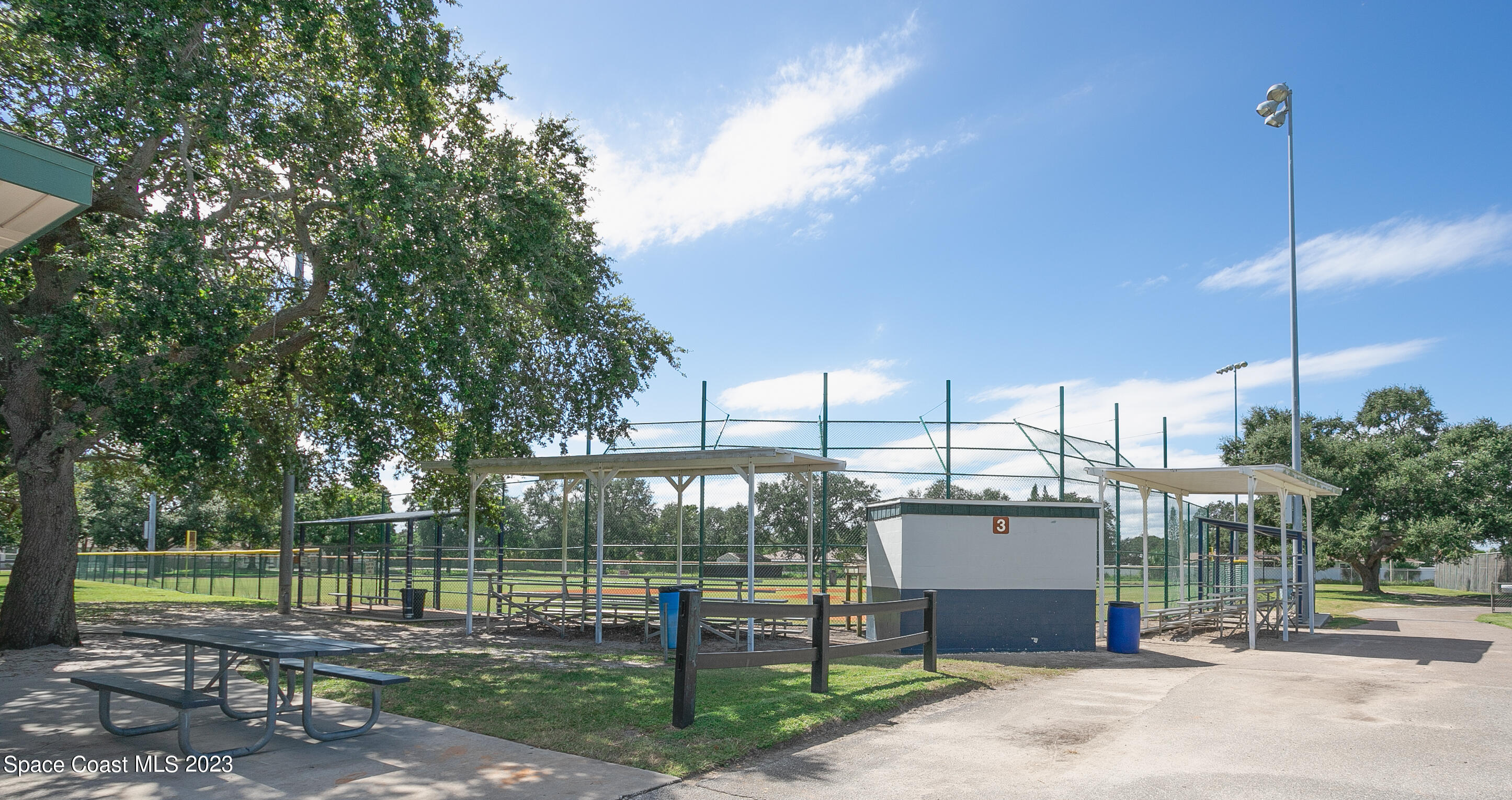 1475 Beechfern Drive, 7