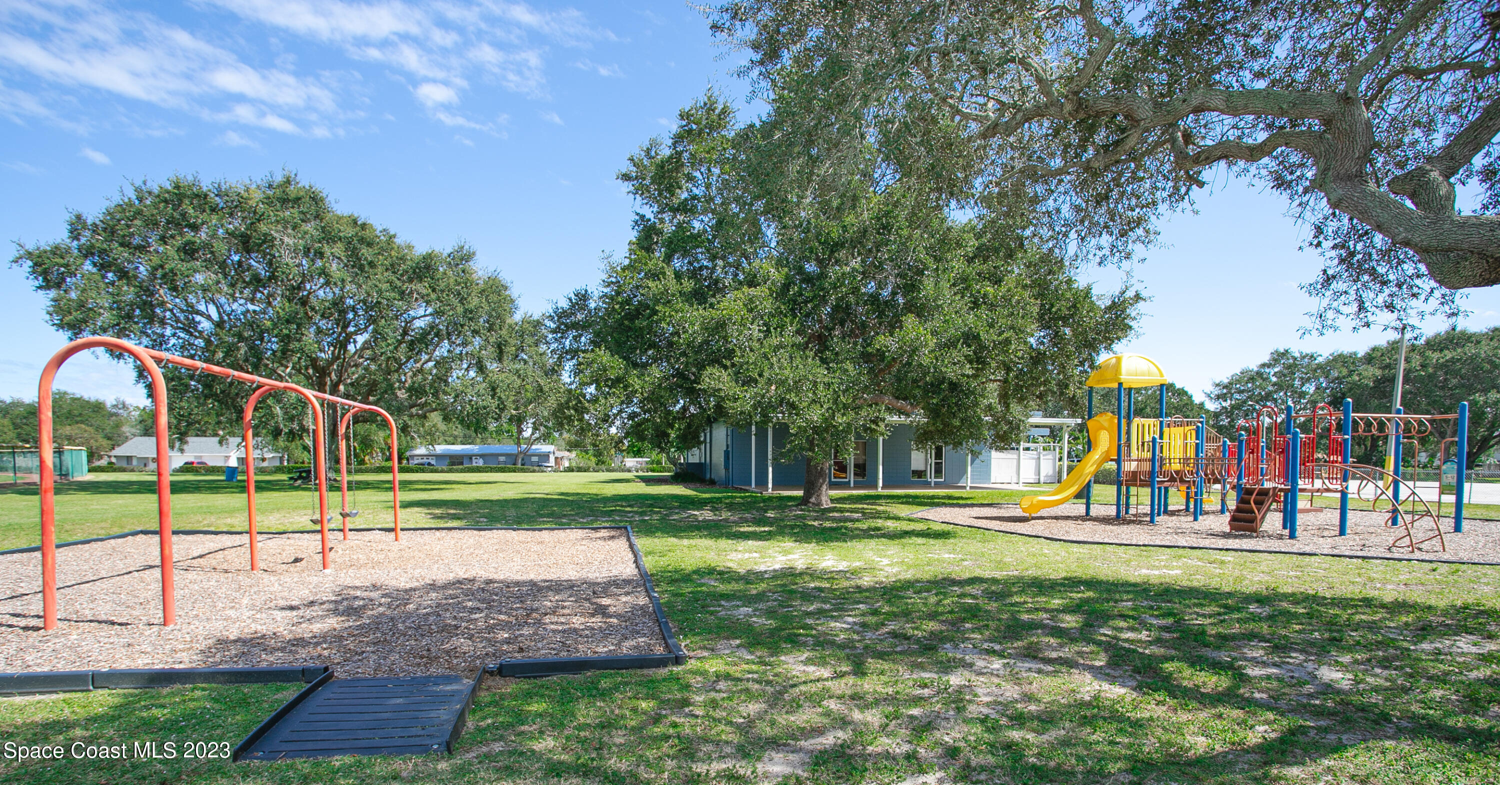 1475 Beechfern Drive, 7