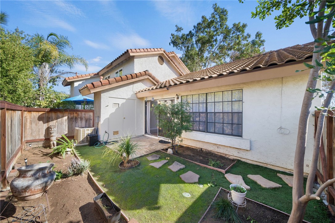 1651 Juniper Street 1