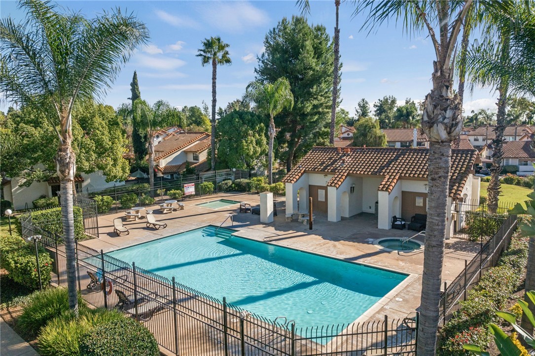 1651 Juniper Street 1