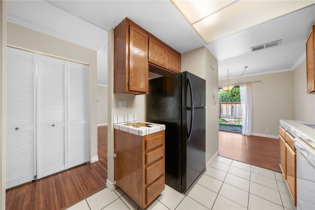 1651 Juniper Street 1