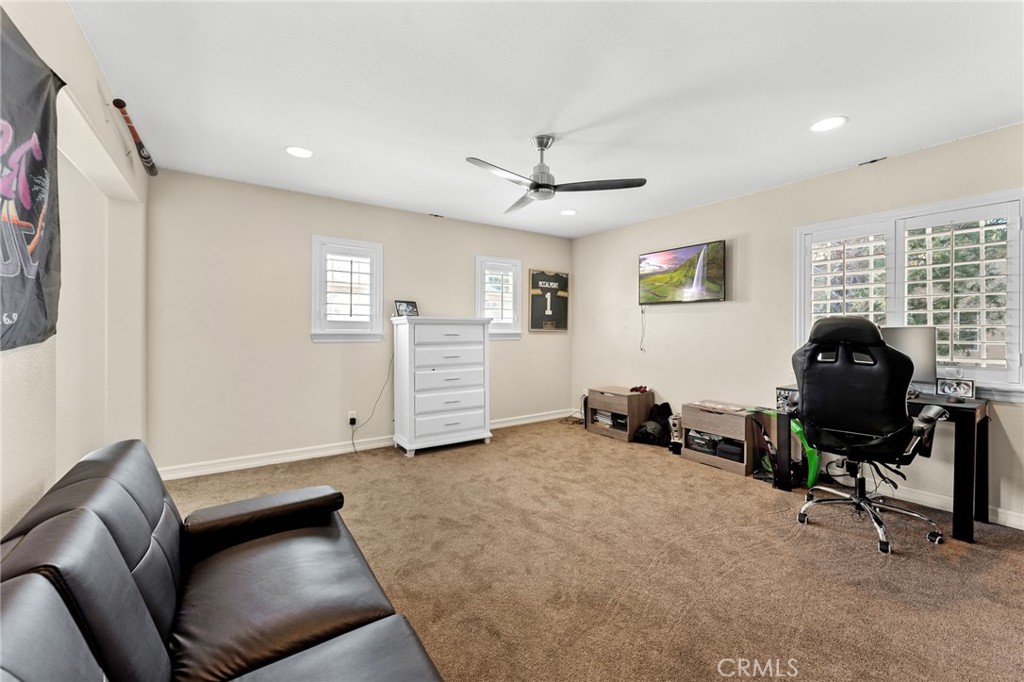 31998 Avenida Enrique