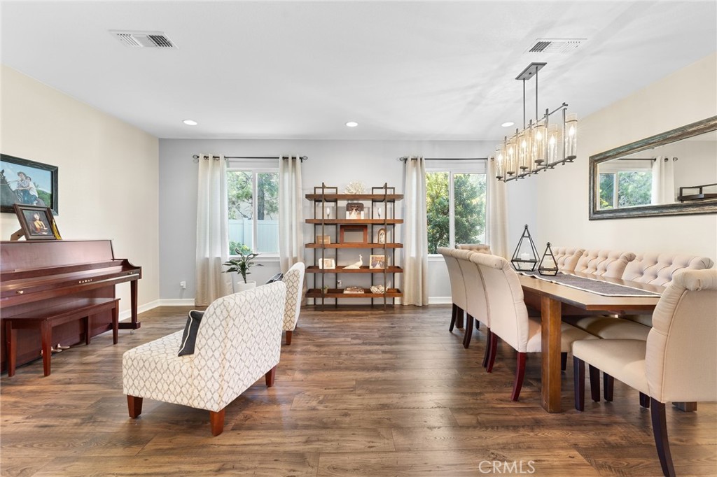 31998 Avenida Enrique