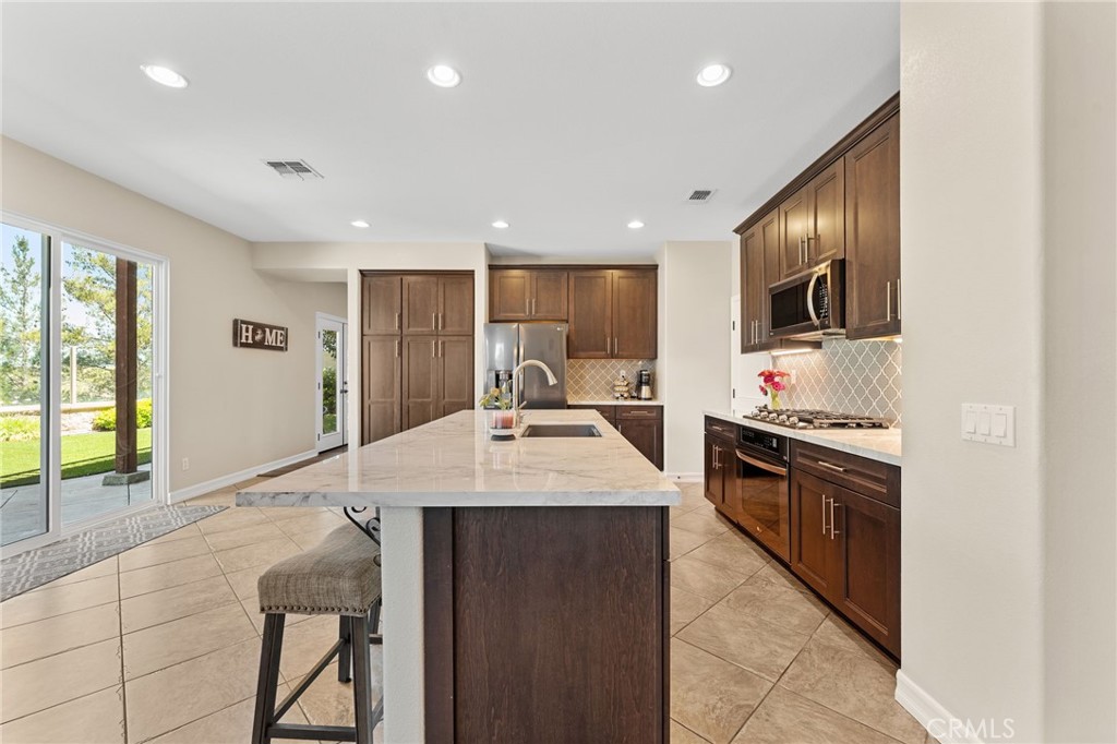 31998 Avenida Enrique