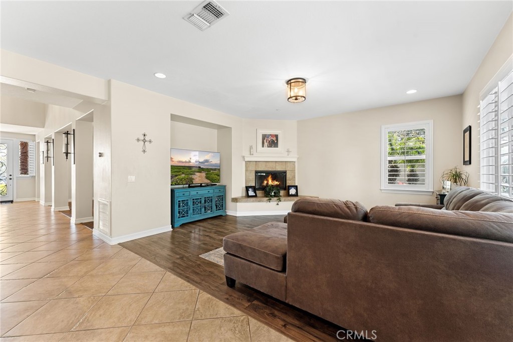 31998 Avenida Enrique