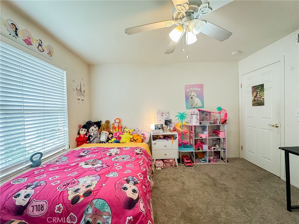 150 N River Circle 105