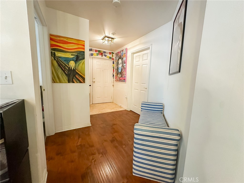 150 N River Circle 105