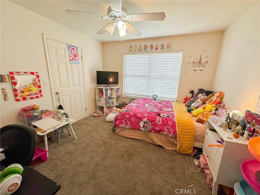 150 N River Circle 105