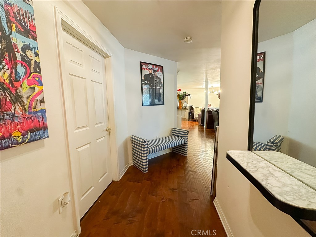 150 N River Circle 105