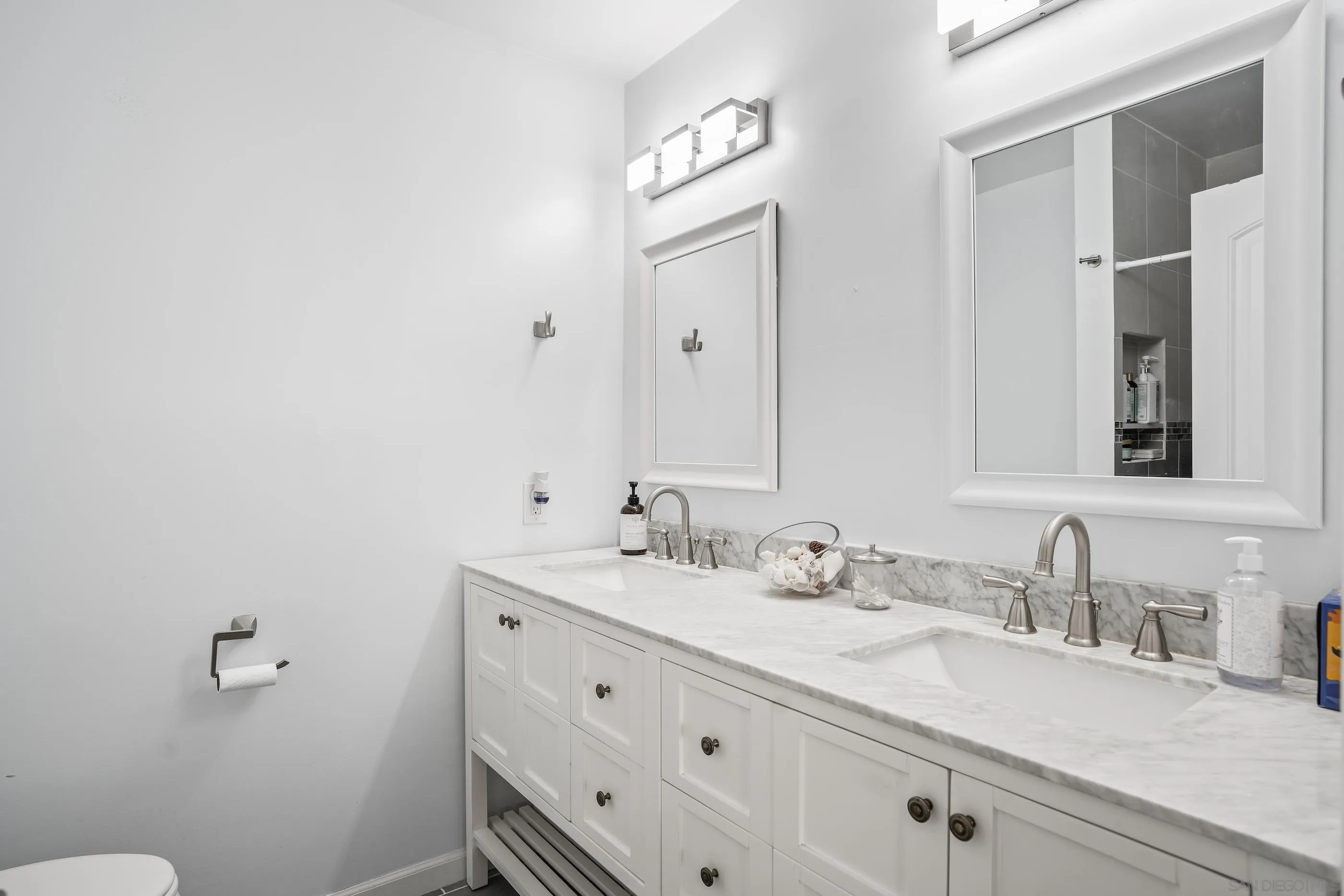 5700 Baltimore Dr Unit 156