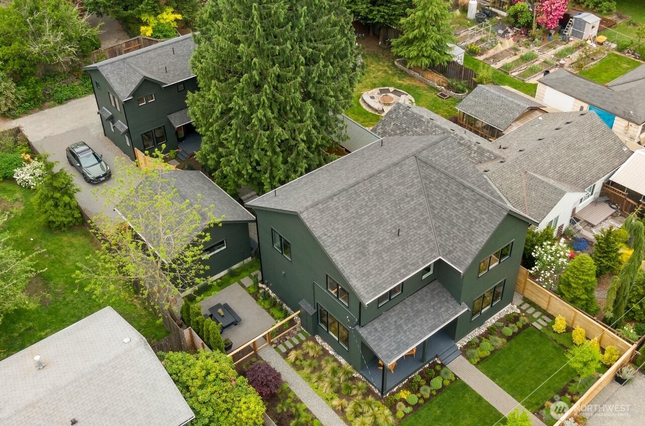 10419 41st Avenue SW Unit: B