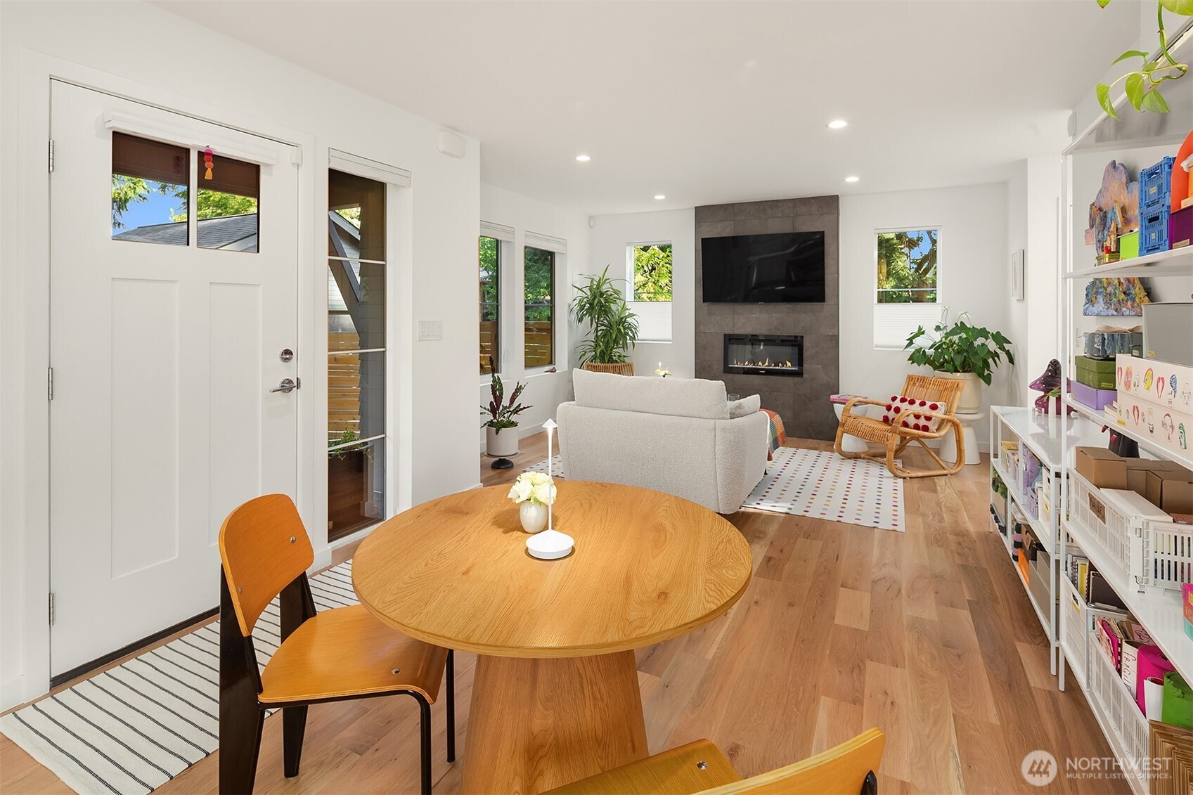 10419 41st Avenue SW Unit: B