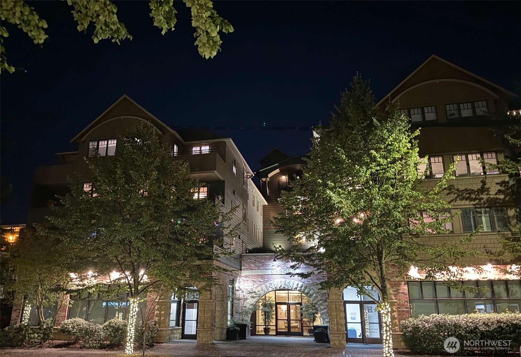 4123 California Avenue SW #403 Penthouse