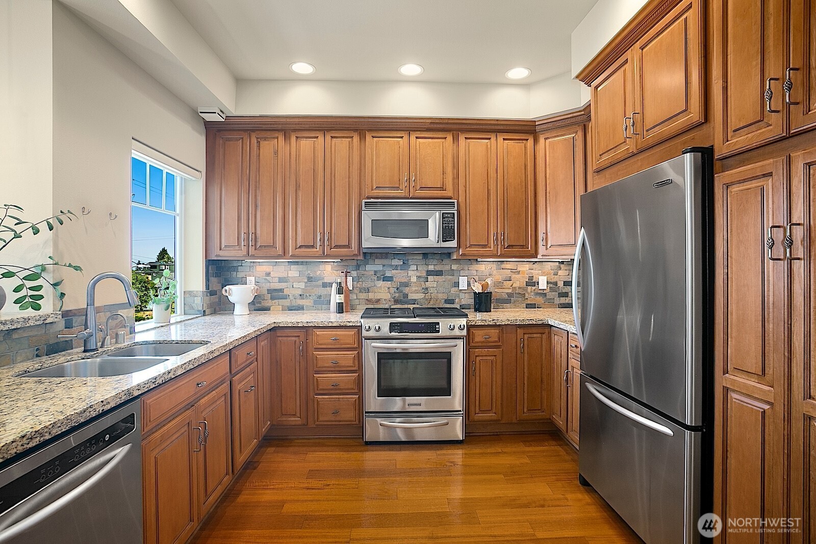 4123 California Avenue SW #403 Penthouse