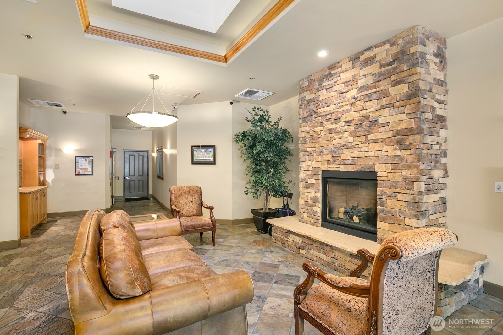 4123 California Avenue SW #403 Penthouse