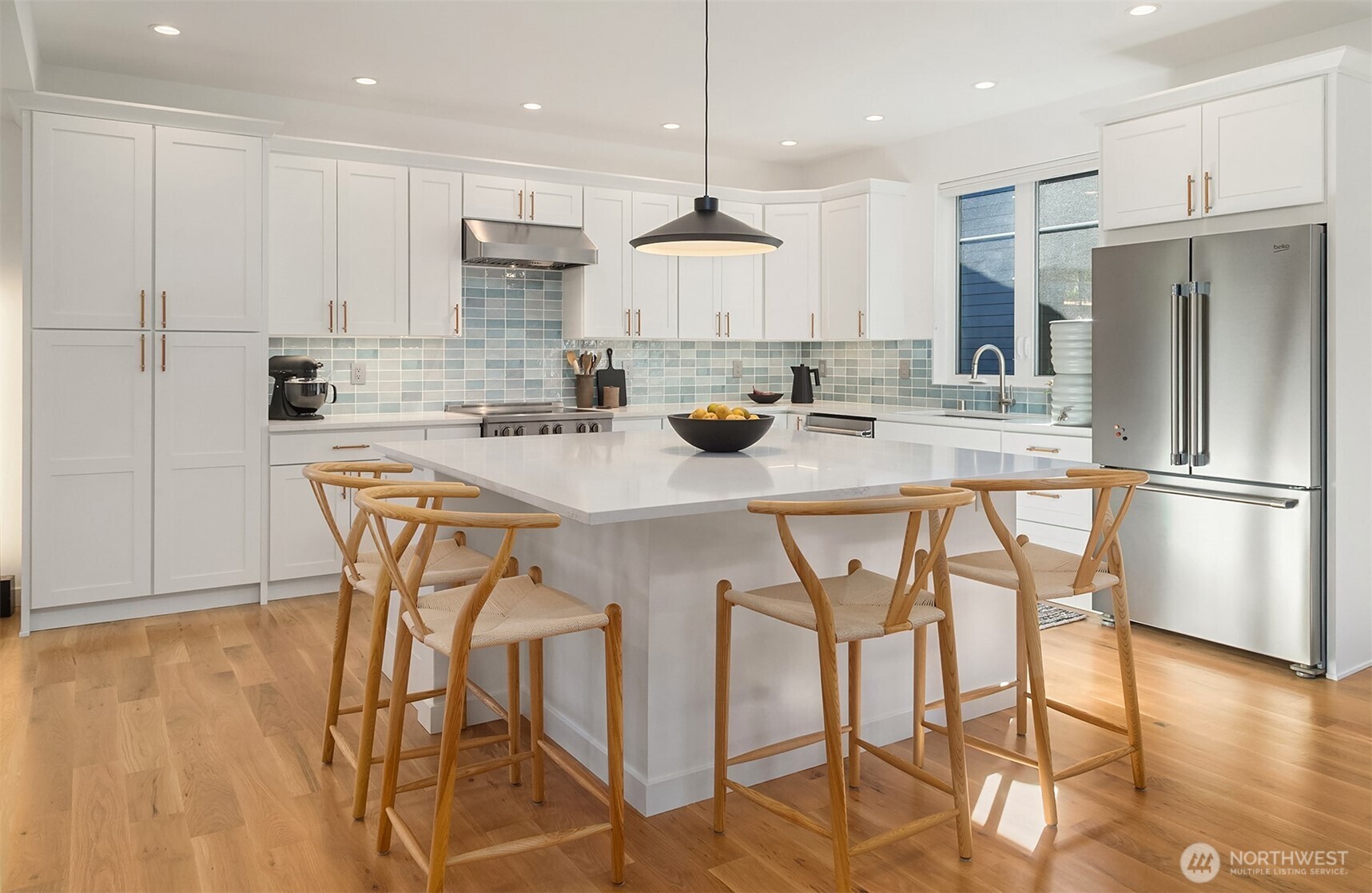 10419 & 10421 41st Avenue SW Unit: A & B