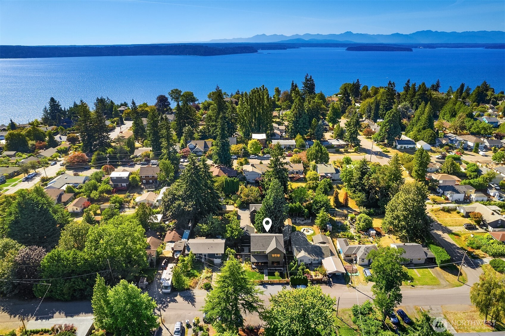 10419 & 10421 41st Avenue SW Unit: A & B