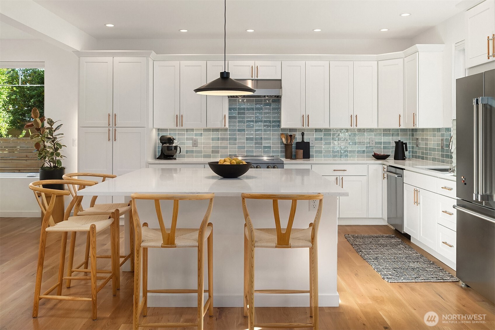 10419 & 10421 41st Avenue SW Unit: A & B