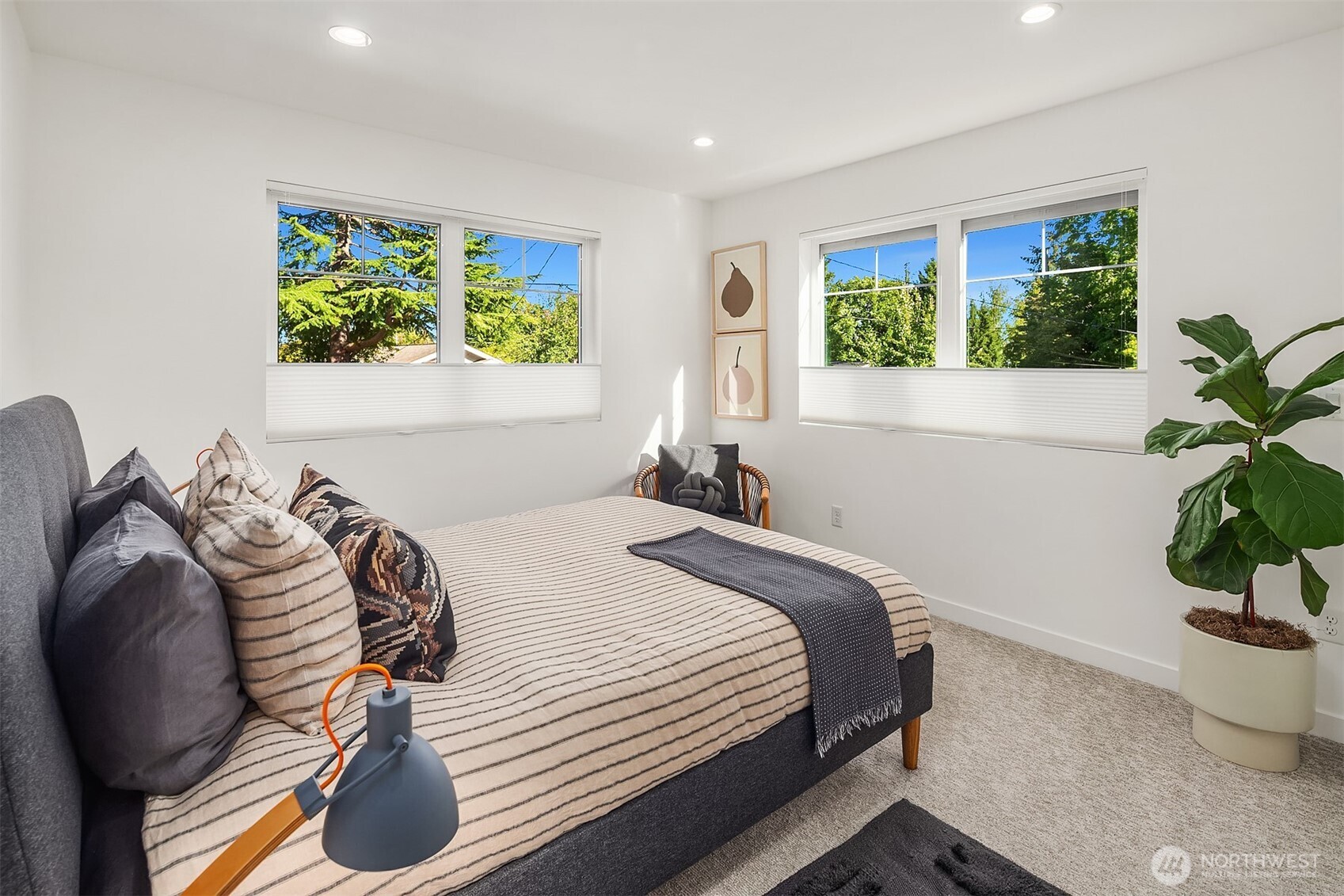 10419 & 10421 41st Avenue SW Unit: A & B