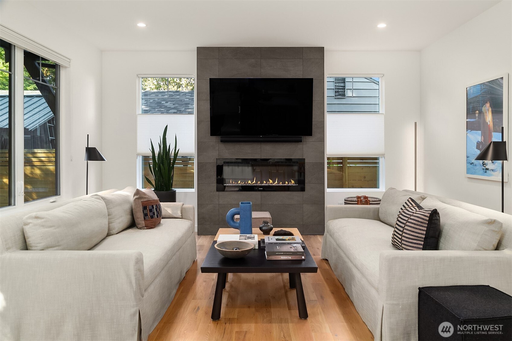 10419 & 10421 41st Avenue SW