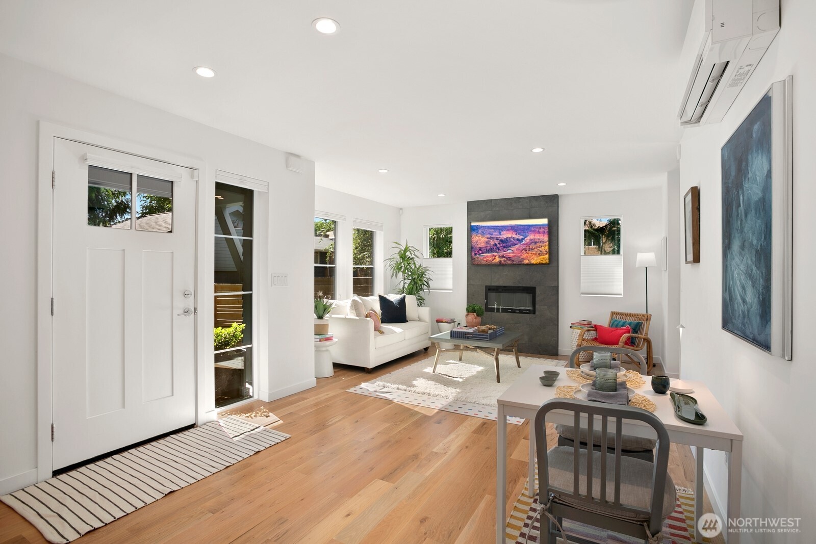 10421 41st Avenue SW Unit: B