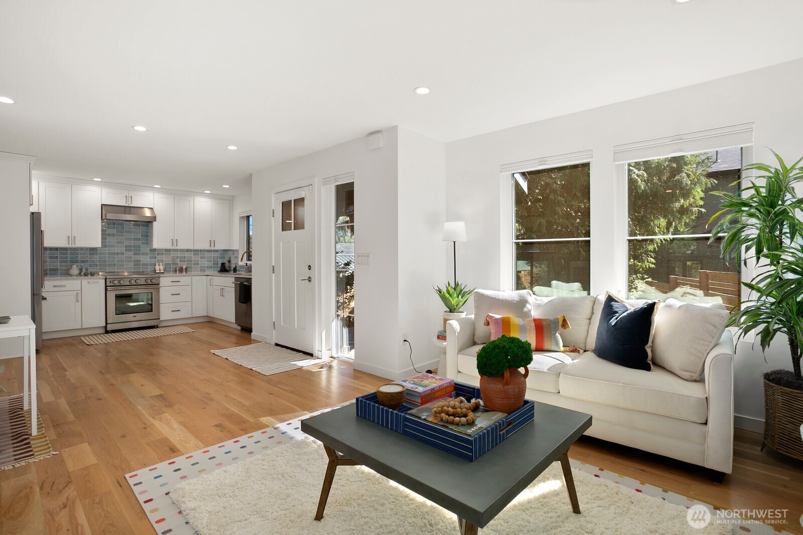 10419 & 10421 41st Avenue SW Unit: A & B