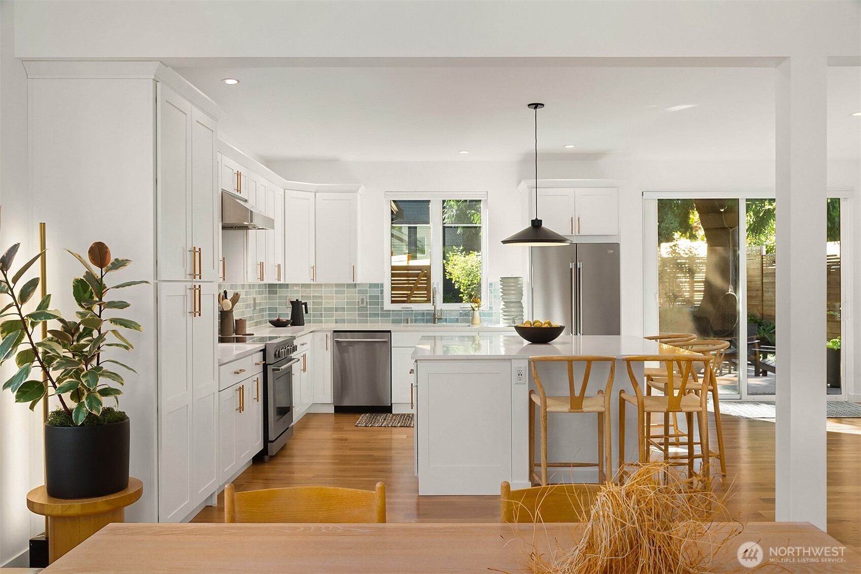 10419 & 10421 41st Avenue SW Unit: A & B